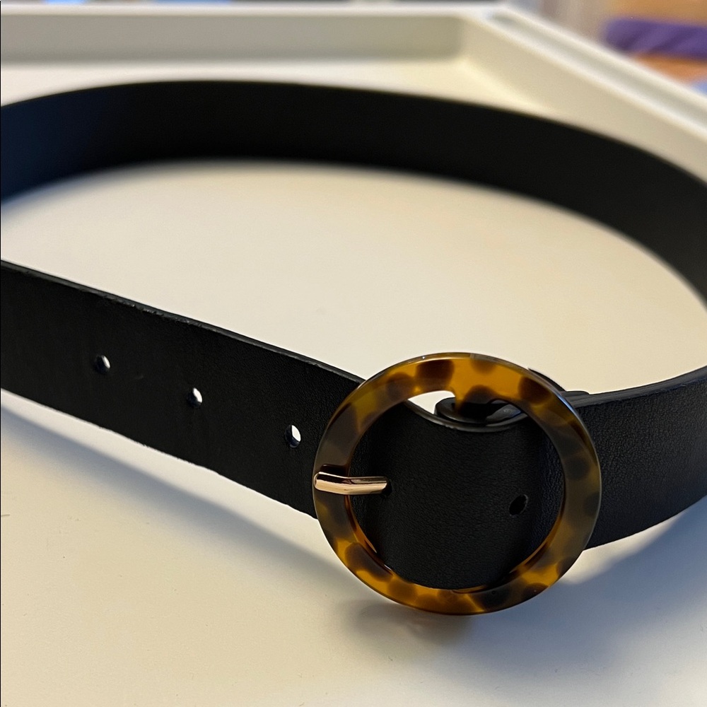 Dynamite | Women’s Size XS/S Black Belt with Tortoiseshell Buckle